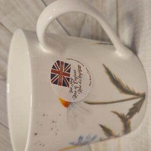 NWT Rose Of England Bone China Mug Daisy And Ladybug